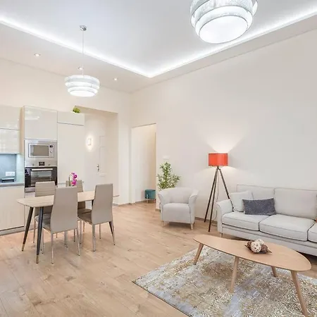 Apartment Luxury 2bed/2bath In Downtown *